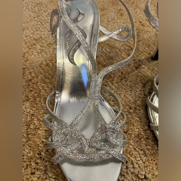 Nina Silver Sparkles Stiletto heels, size 9 - Picture 5 of 5